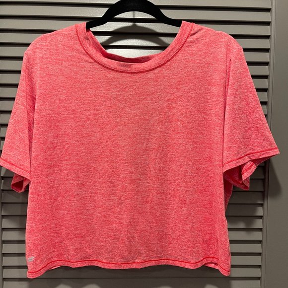 Fabletics Dry-Flex Twist Back Short-Sleeve Tee, Size L - Picture 2 of 3